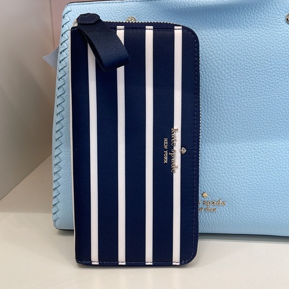 Kate Spade Chelsea Nylon Large Continental Wallet
Color: Parisian Night 
NWT - Picture 7 of 16